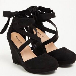 Black Lace Up Block Heel (in a bundled deal)